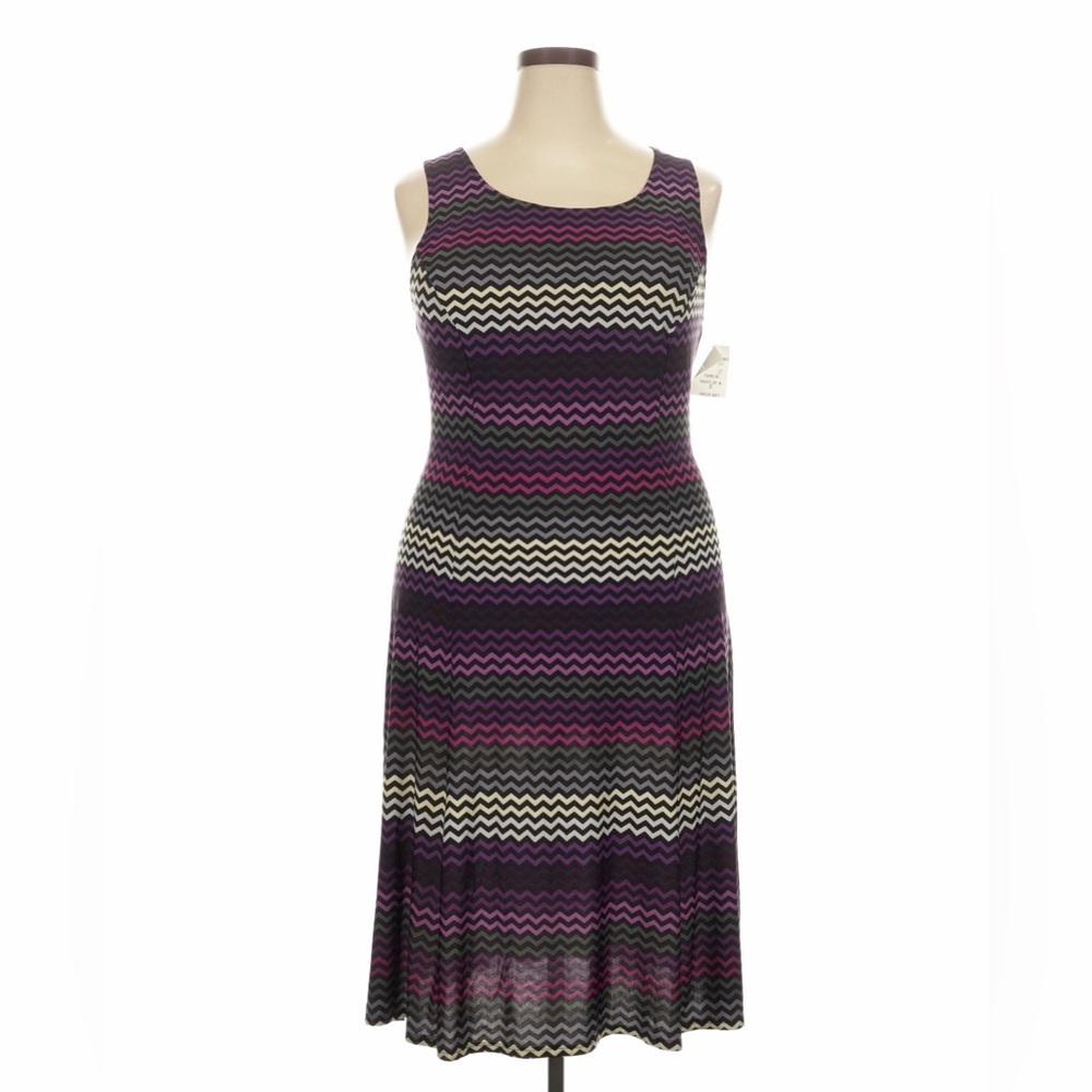 Purple, Black & White Chevron Sleeveless Midi Dress NWT Sz 2X